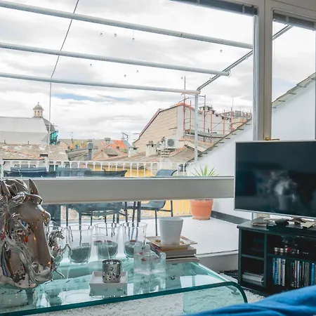 038 - Attico Lussuoso Terrazza Centro Citta' 500m Mare, Parcheggio Gratis Vicino