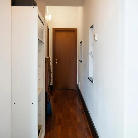 Apartment 038 - Attico Lussuoso Terrazza Centro Citta' 500m Mare, Parcheggio Gratis Vicino